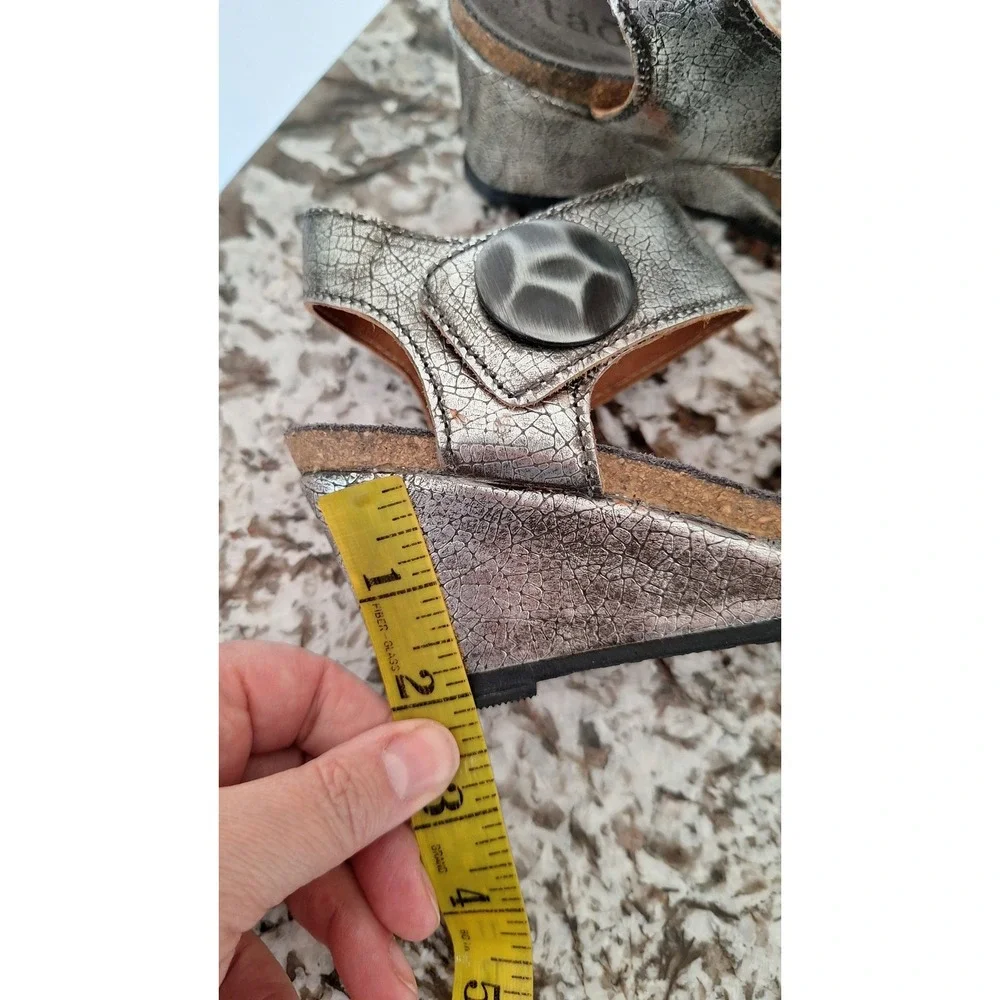 Taos Footwear measurements heel
